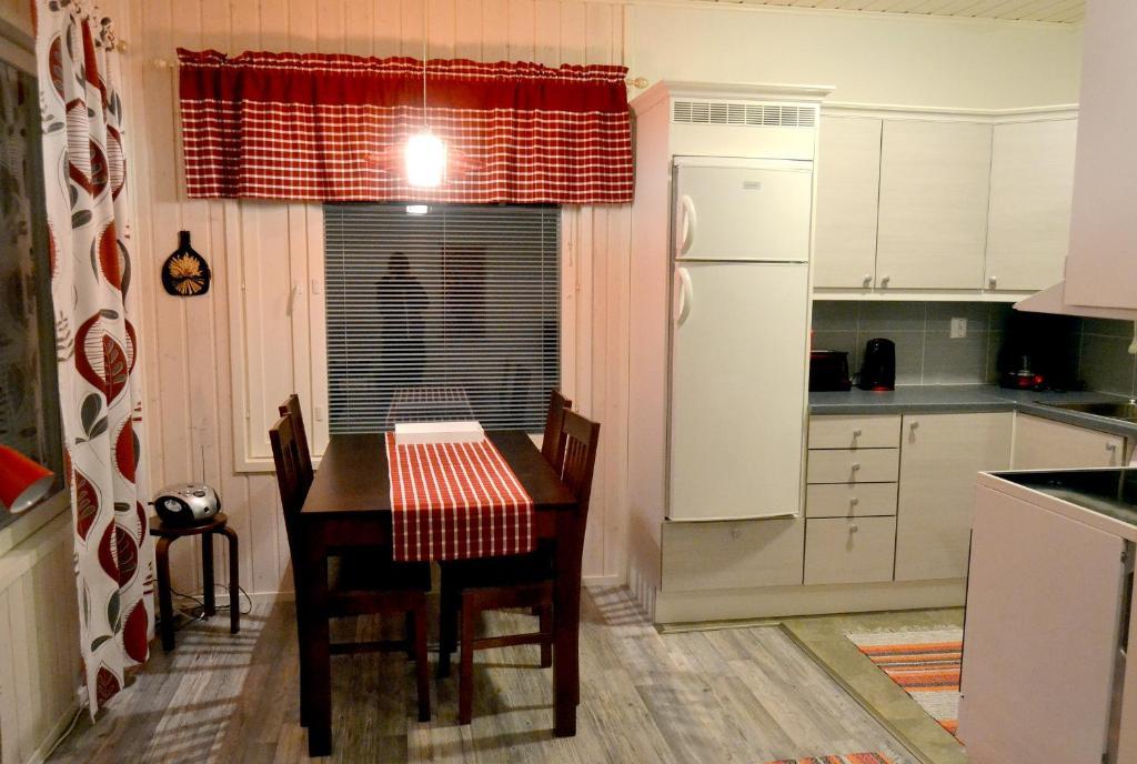 Talo Yllaes Villa Äkäslompolo Kültér fotó